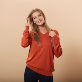 Oransje bluse i silke/kasjmir v-hals